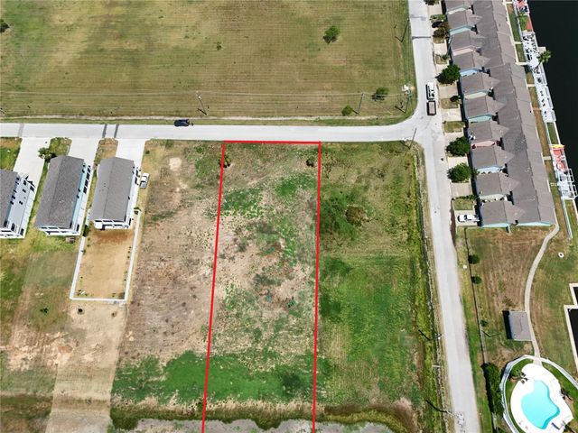 2449 103rd Street, Galveston, TX 77554