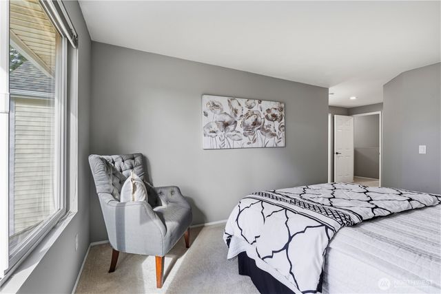 6649 SE Cougar Mountain Way, Bellevue, WA 98006