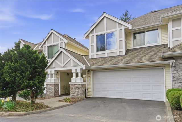 6649 SE Cougar Mountain Way, Bellevue, WA 98006