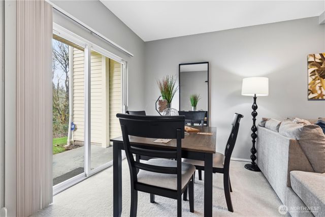 6649 SE Cougar Mountain Way, Bellevue, WA 98006