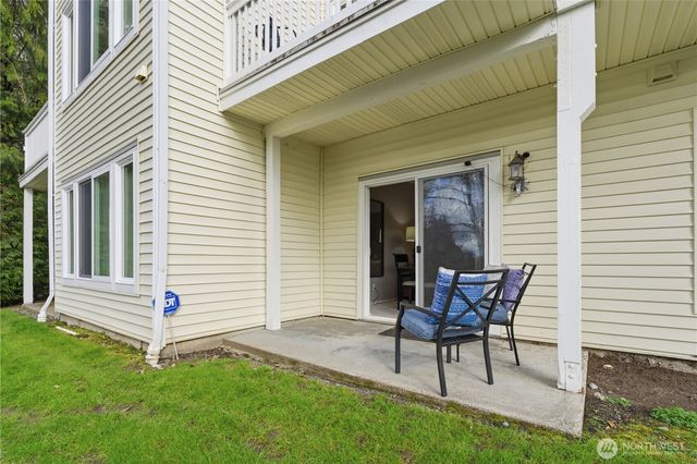 6649 SE Cougar Mountain Way, Bellevue, WA 98006