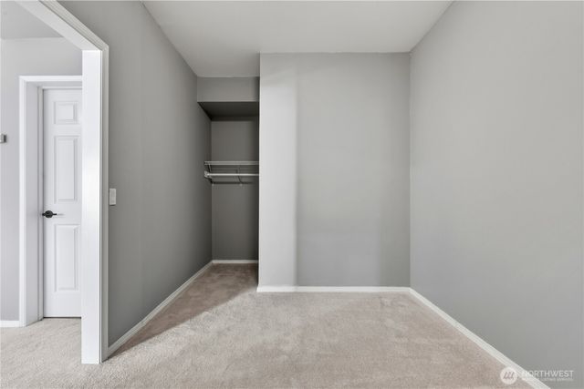 6649 SE Cougar Mountain Way, Bellevue, WA 98006