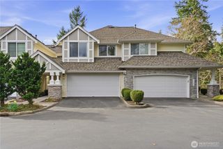 6649 SE Cougar Mountain Way, Bellevue, WA 98006