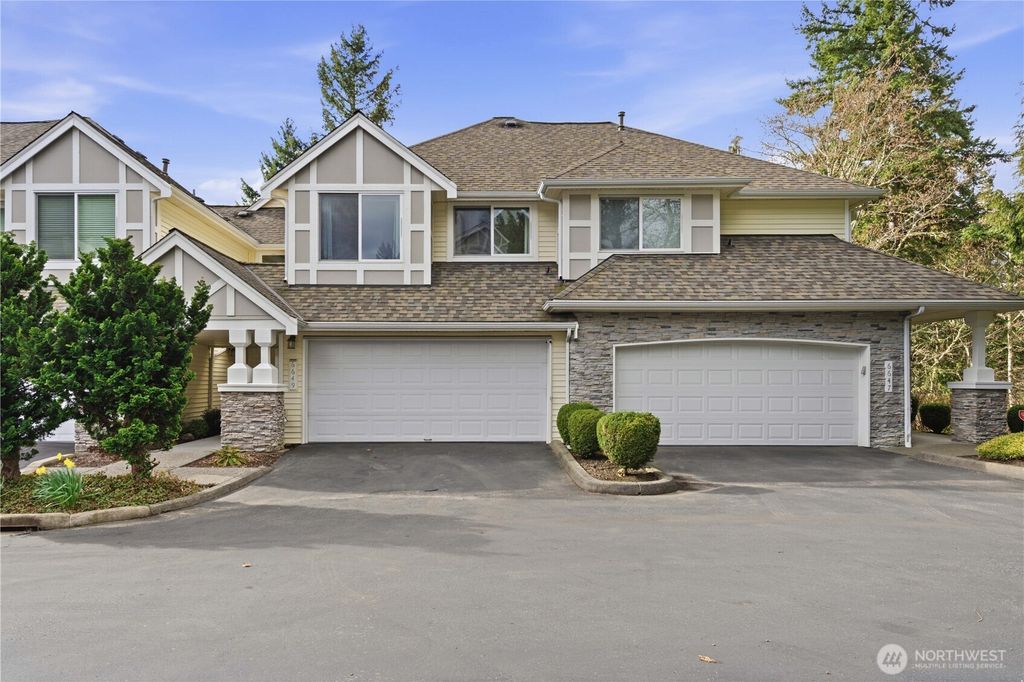 6649 SE Cougar Mountain Way, Bellevue, WA 98006