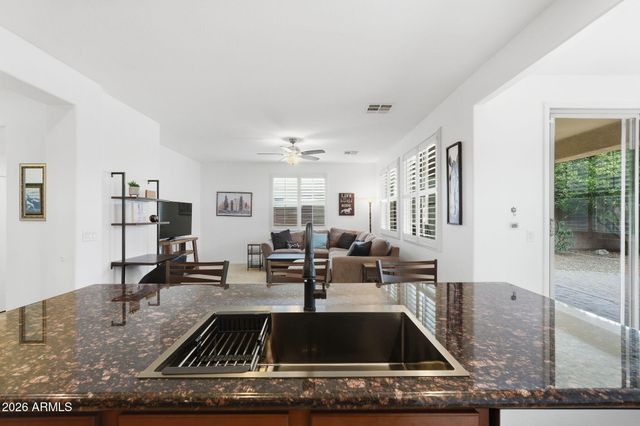 3463 E CARLA VISTA Drive, Gilbert, AZ 85295