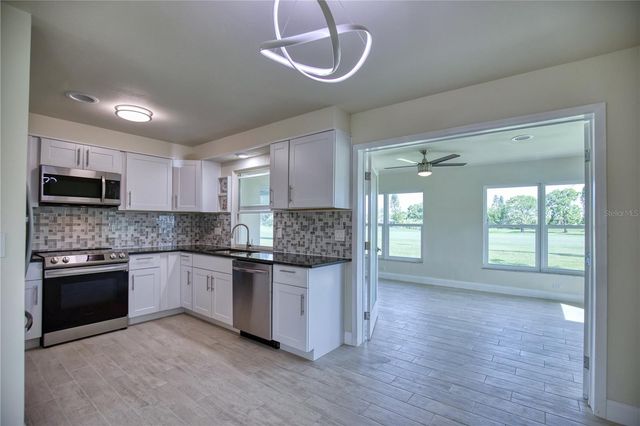 66 OAKLAND HILLS CT, Rotonda West, FL 33947