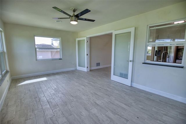 66 OAKLAND HILLS CT, Rotonda West, FL 33947