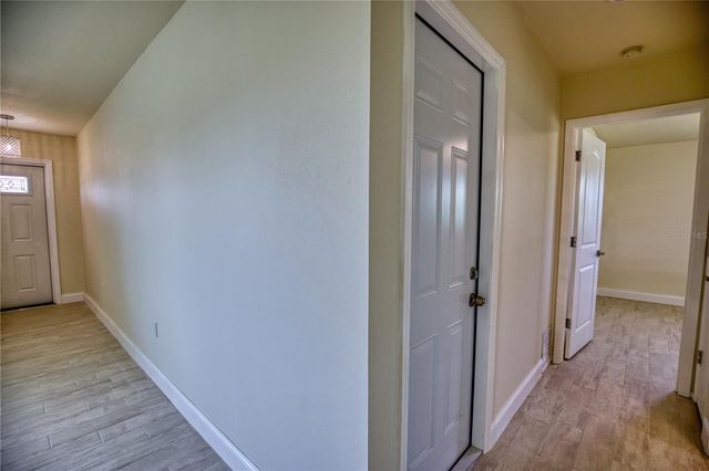 66 OAKLAND HILLS CT, Rotonda West, FL 33947