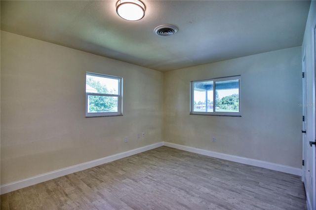 66 OAKLAND HILLS CT, Rotonda West, FL 33947