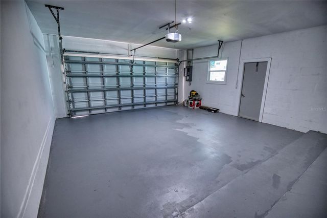 66 OAKLAND HILLS CT, Rotonda West, FL 33947