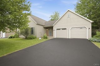 8413 Sugar Pine Circle, Clay, NY 13090