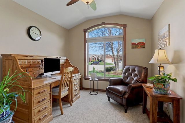 12616 E Cherry Creek Ct, Wichita, KS 67207