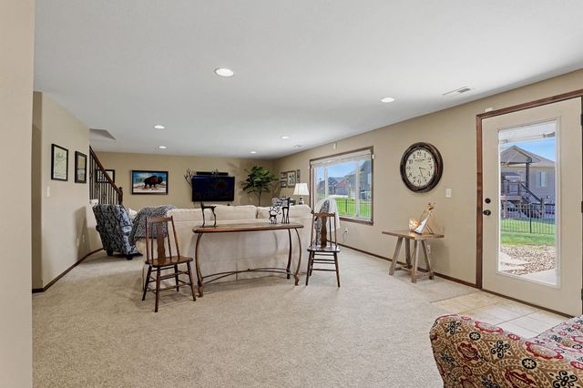 12616 E Cherry Creek Ct, Wichita, KS 67207