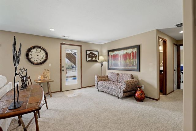 12616 E Cherry Creek Ct, Wichita, KS 67207