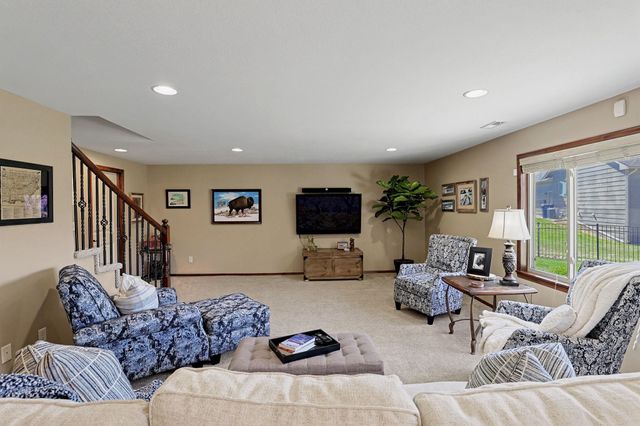 12616 E Cherry Creek Ct, Wichita, KS 67207