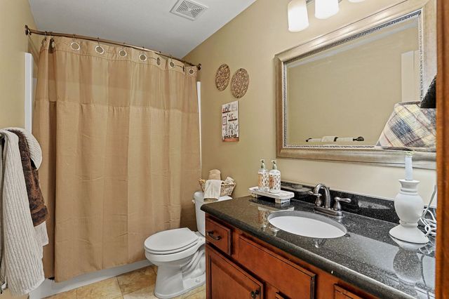 12616 E Cherry Creek Ct, Wichita, KS 67207