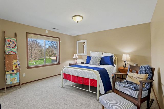 12616 E Cherry Creek Ct, Wichita, KS 67207