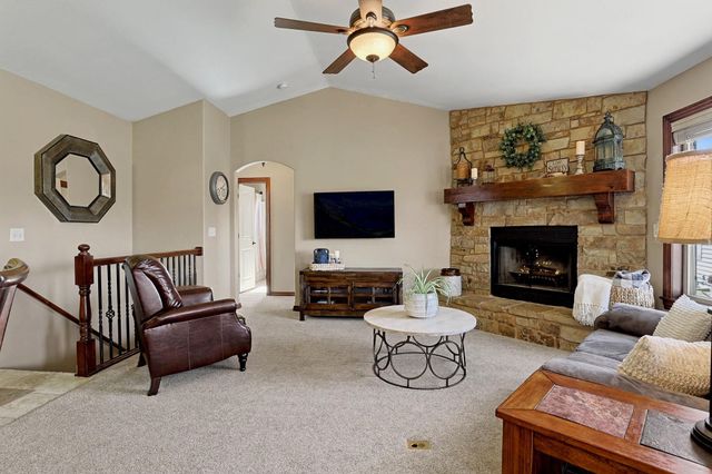 12616 E Cherry Creek Ct, Wichita, KS 67207