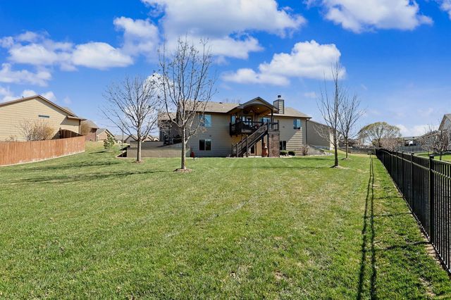 12616 E Cherry Creek Ct, Wichita, KS 67207