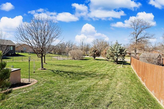 12616 E Cherry Creek Ct, Wichita, KS 67207