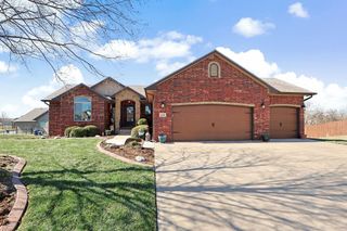 12616 E Cherry Creek Ct, Wichita, KS 67207