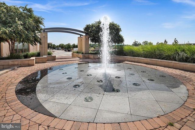 3600 S GLEBE RD #919W, Arlington, VA 22202