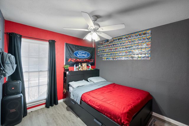 2522 Brady Lane, Grand Prairie, TX 75052