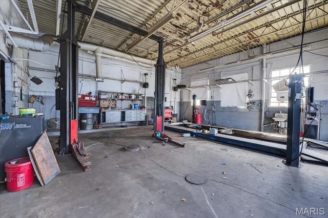 3166 Ashby Road, St Ann, MO 63074