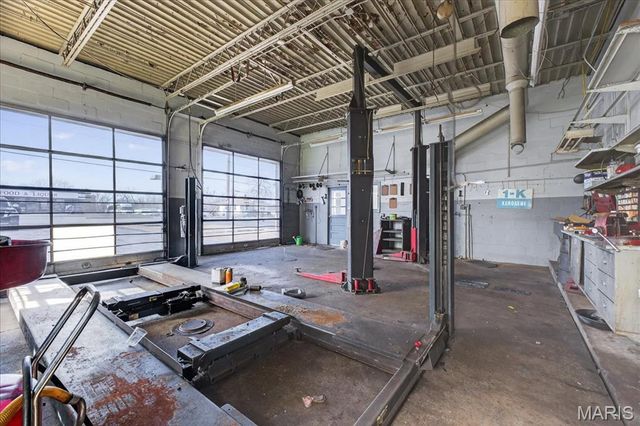 3166 Ashby Road, St Ann, MO 63074