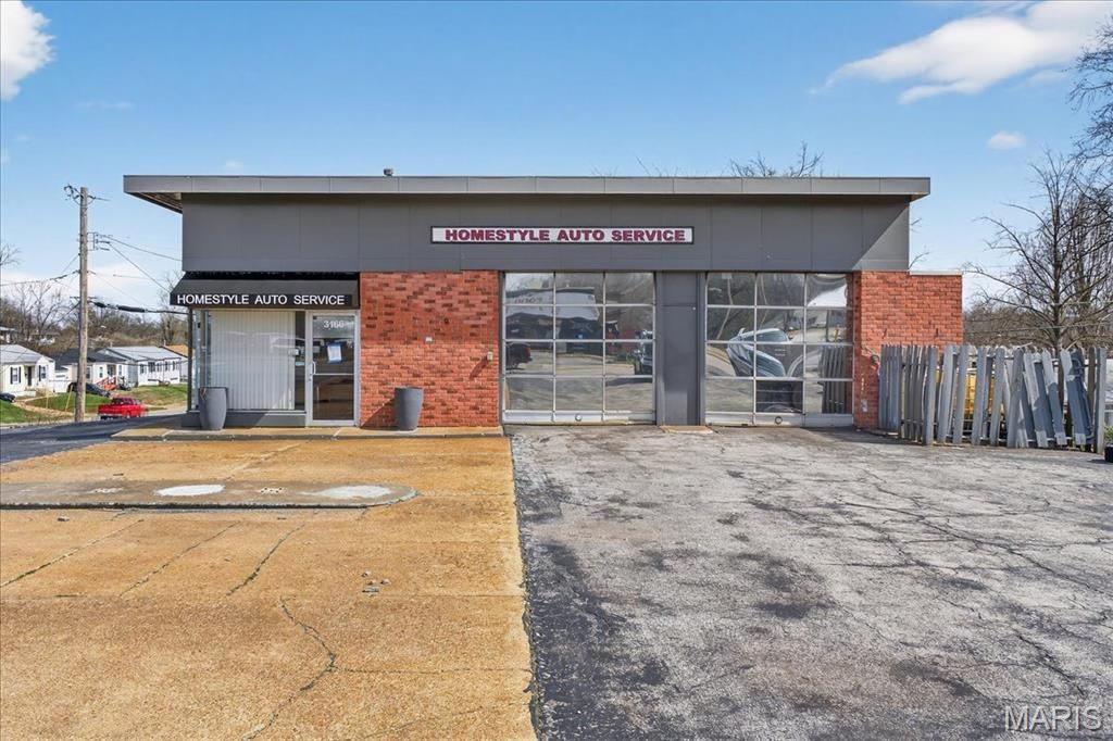 3166 Ashby Road, St Ann, MO 63074