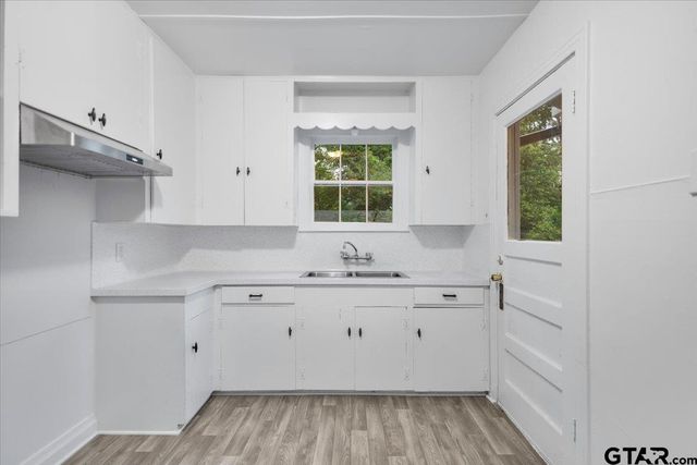 1311 E Dawson, Tyler, TX 75701
