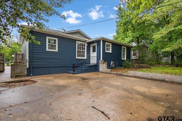 1311 E Dawson, Tyler, TX 75701