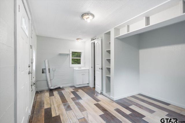 1311 E Dawson, Tyler, TX 75701