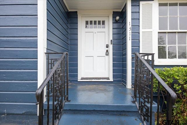 1311 E Dawson, Tyler, TX 75701