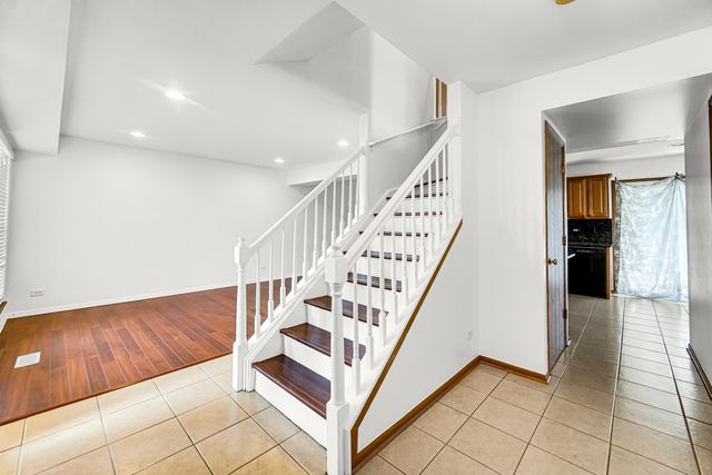 1001 Martingale Lane, Round Lake Beach, IL 60073