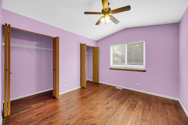 1001 Martingale Lane, Round Lake Beach, IL 60073