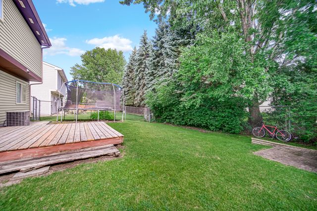 1001 Martingale Lane, Round Lake Beach, IL 60073