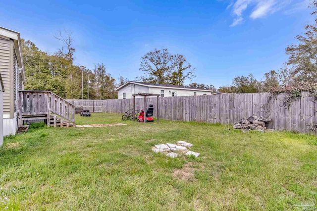 5144 Pauline St, Milton, FL 32583