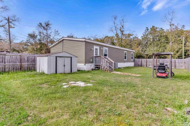 5144 Pauline St, Milton, FL 32583