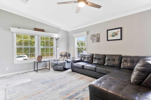 5144 Pauline St, Milton, FL 32583