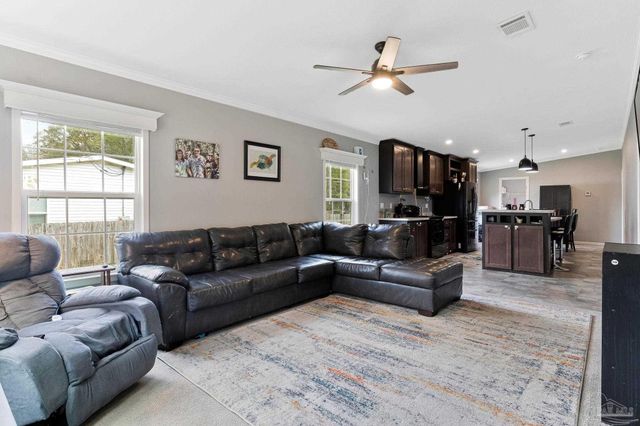 5144 Pauline St, Milton, FL 32583