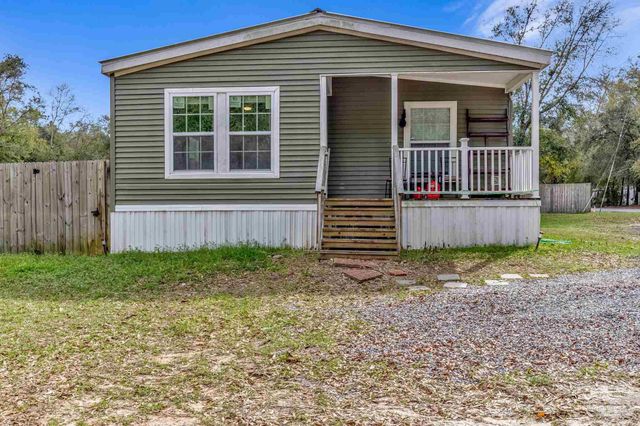 5144 Pauline St, Milton, FL 32583