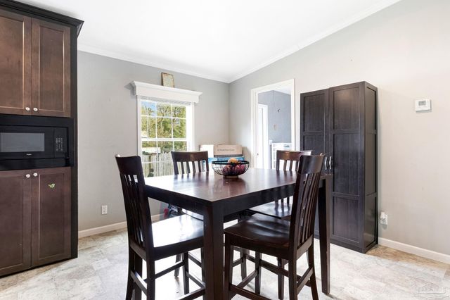 5144 Pauline St, Milton, FL 32583