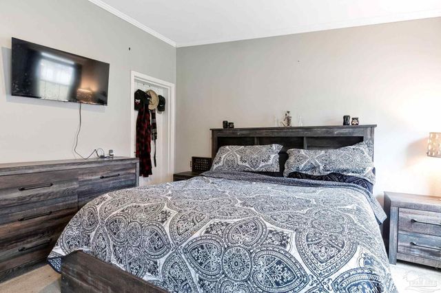 5144 Pauline St, Milton, FL 32583