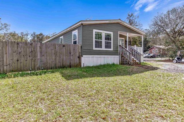 5144 Pauline St, Milton, FL 32583