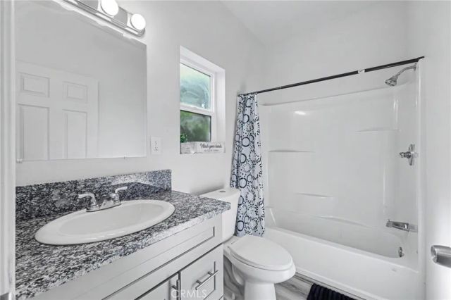 1903 N Grape Avenue, Compton, CA 90222