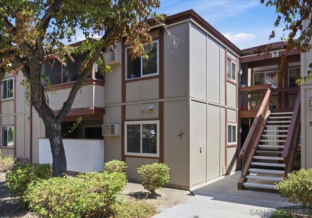 5533 Adobe Falls Rd 3, San Diego, CA 92120