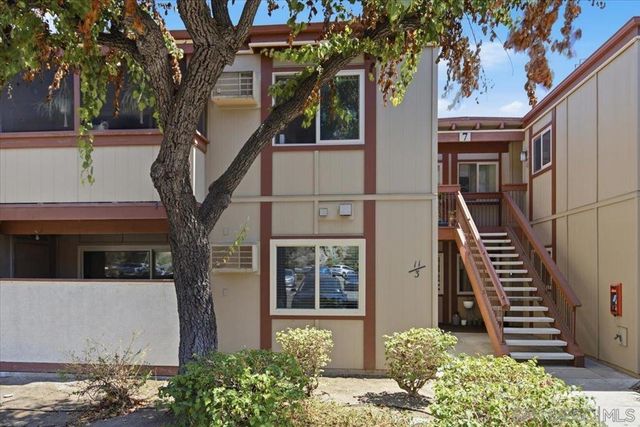 5533 Adobe Falls Rd 3, San Diego, CA 92120