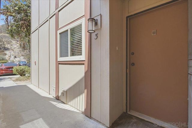 5533 Adobe Falls Rd 3, San Diego, CA 92120