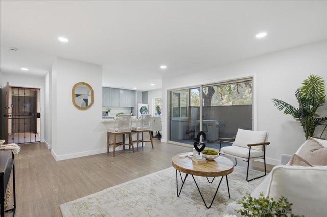 5533 Adobe Falls Rd 3, San Diego, CA 92120